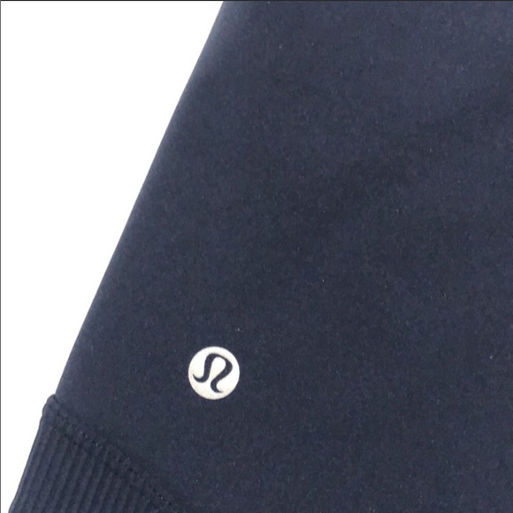 Lulu🍋 Navy Super High Rise New Ambition Tight - Picture 8 of 10